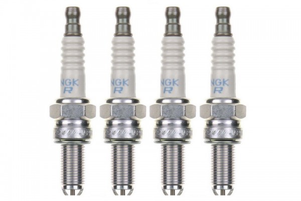4x Zündkerze CR8EKB Zündkerzen Set 4 Stück für Motorrad / Roller / Scooter