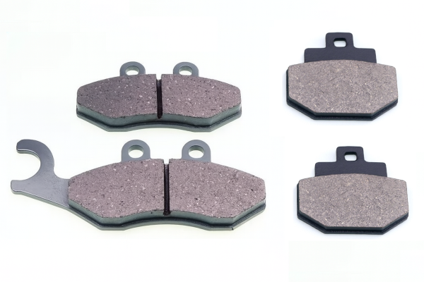 Bremsbeläge Bremsklötze Satz vorne + hinten für Vespa GTS 125 250 300