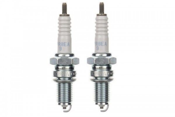 2x Zündkerze DPR8EA-9 Zündkerzen Set 2 Stück für Roller / Motorrad