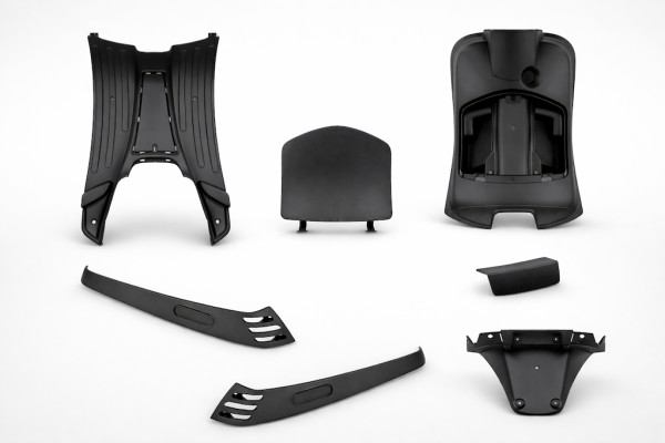 Vespa S LX LXV 50 125 150 Innenraum Verkleidung komplett Set schwarz